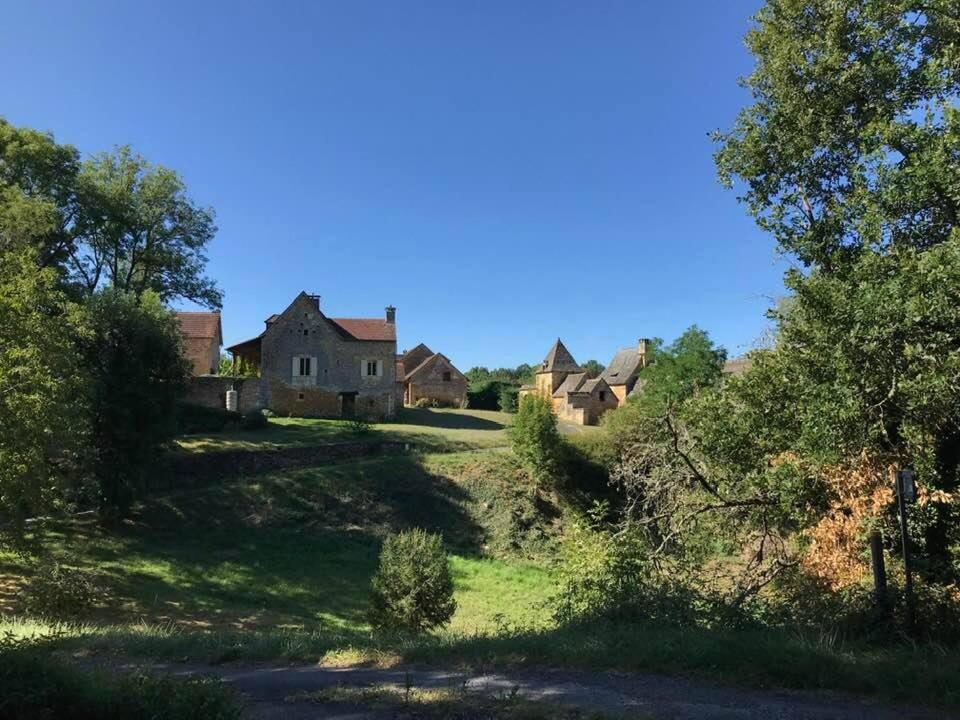 Chambre D'Hotes Lasserre Saint-Amand-de-Coly エクステリア 写真