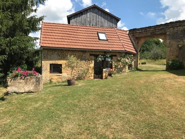 Chambre D'Hotes Lasserre Saint-Amand-de-Coly エクステリア 写真