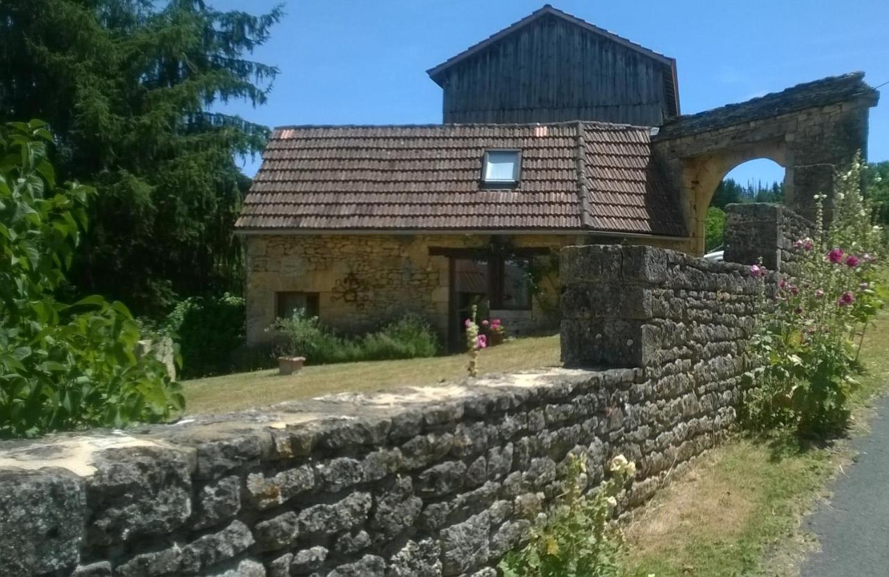 Chambre D'Hotes Lasserre Saint-Amand-de-Coly エクステリア 写真